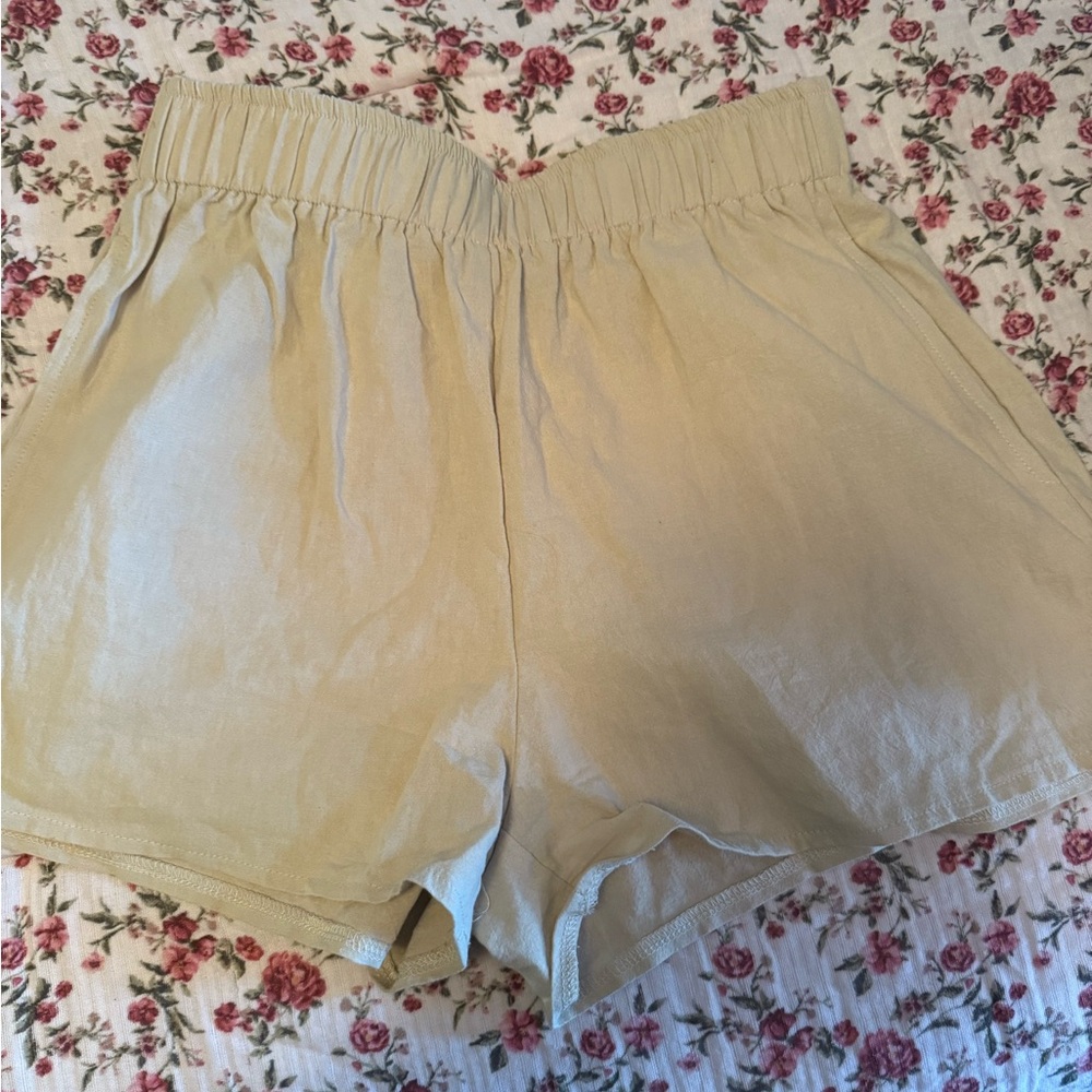 SHEIN Women's High Waist Cream Shorts